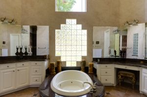 c88-Master bath1.jpg